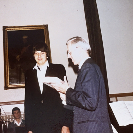Harm-Adam_1983_Abitur_Buchprämie der Schulleitung für Geschichtsabitur